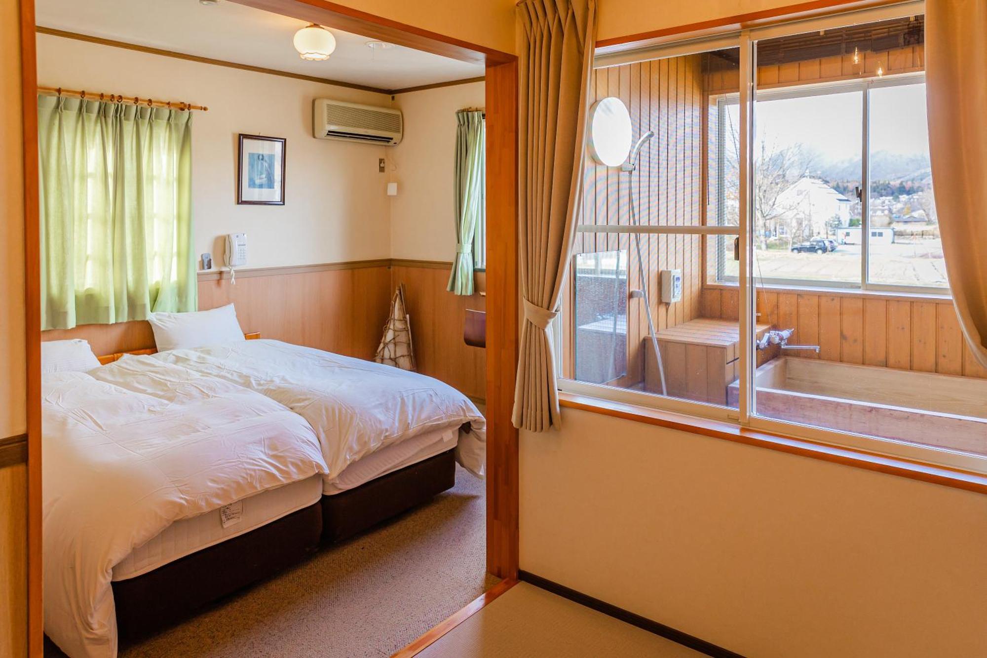 Funny Inn Hakuba Exterior foto